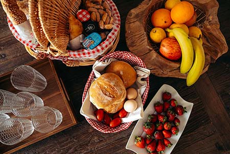 Melianthos Villas - Breakfast basket
